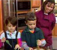 Cooking_With_Kids_Goescb6d401b-b916-45b8-b7c4-60f2867654660000_20120221133838_320_240